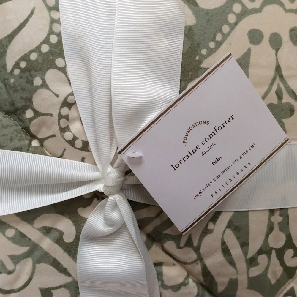Pottery Barn Lorraine Comforter Quilt Twin